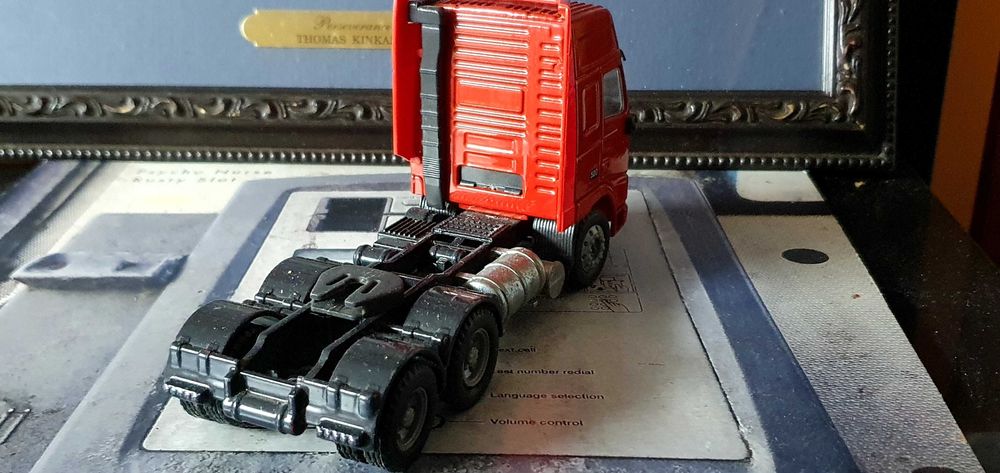 Matchbox и други ретро колички, играчки и модели