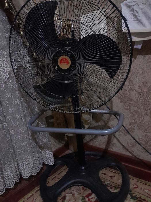 Bu juda ham yaxwi deyarli ventilyatorr w