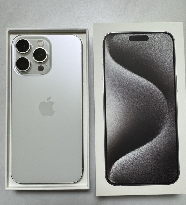 iPhone 15 Pro Max 256, natural titanium