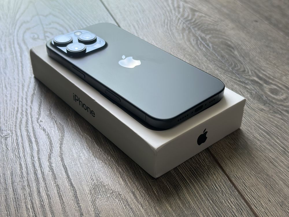iPhone 16 Pro / factura eMAG / Baterie 100% / neverlocked