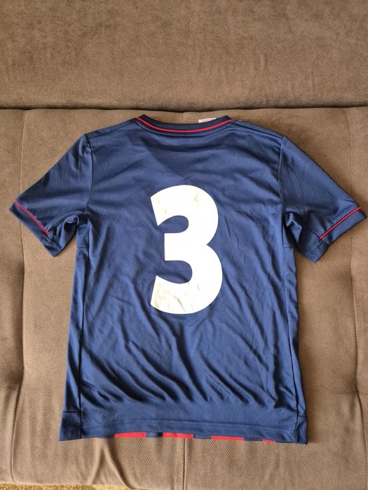 Tricou de fotbal pentru copii Adidas, mărimea M (150 cm) 11-12 ani