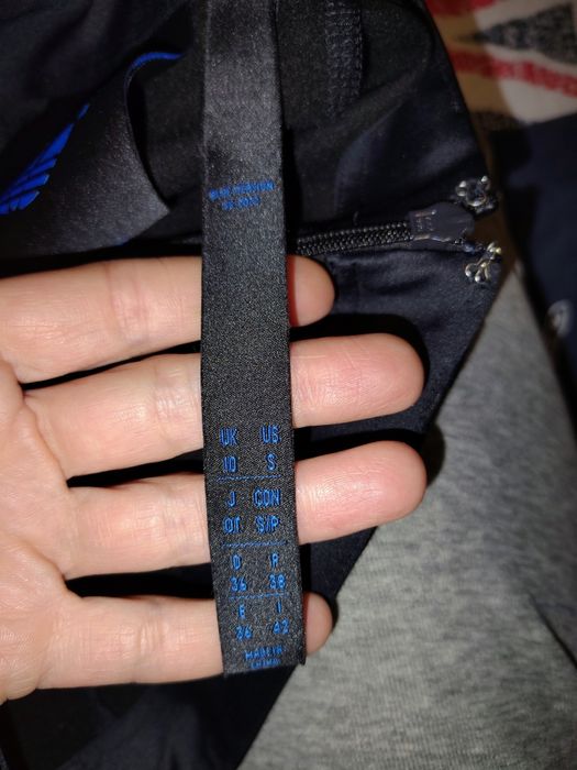 Кожен клин на Adidas
