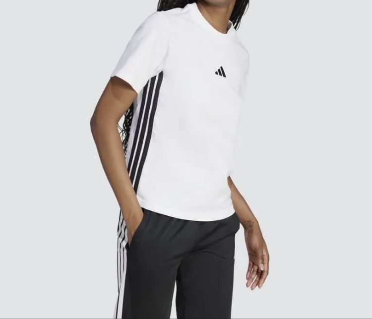Женская футболка адидас