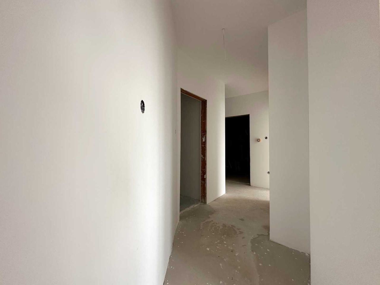 Продава се Тристаен апартамент в Горна Оряховица - 88 кв.м за 1410 €/кв.м - Снимка #6