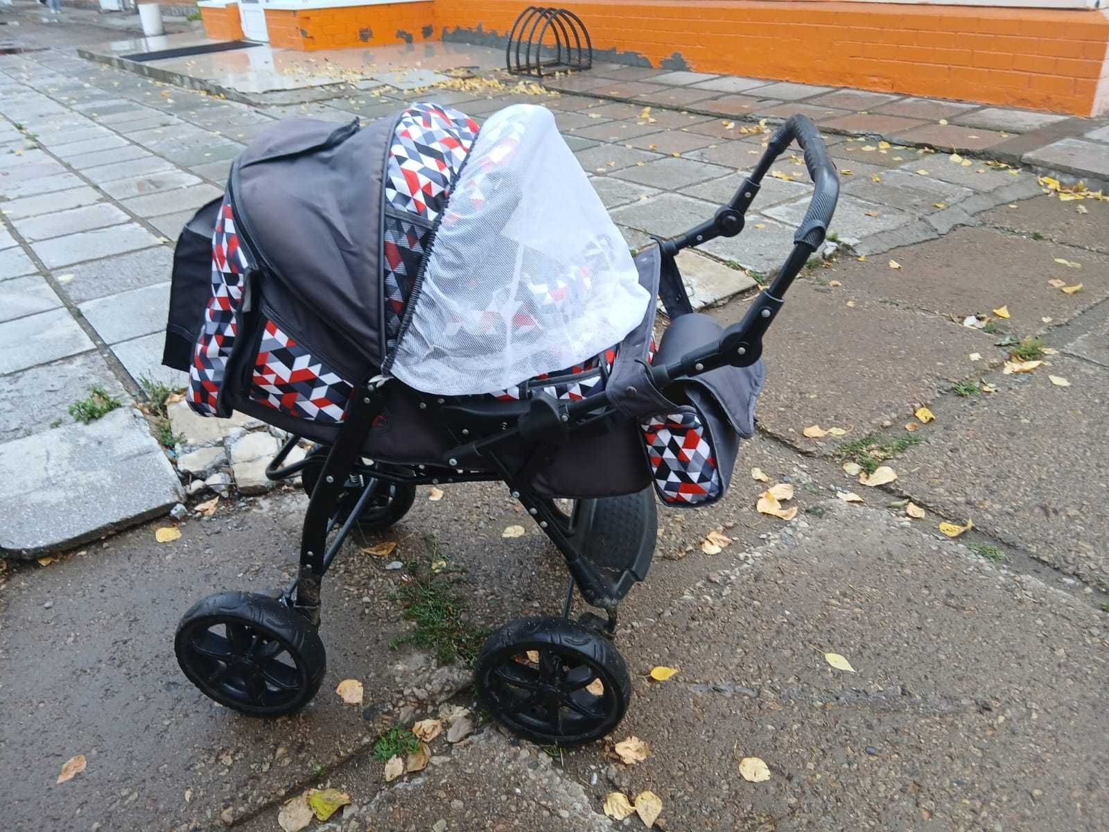 Продам коляску. .
