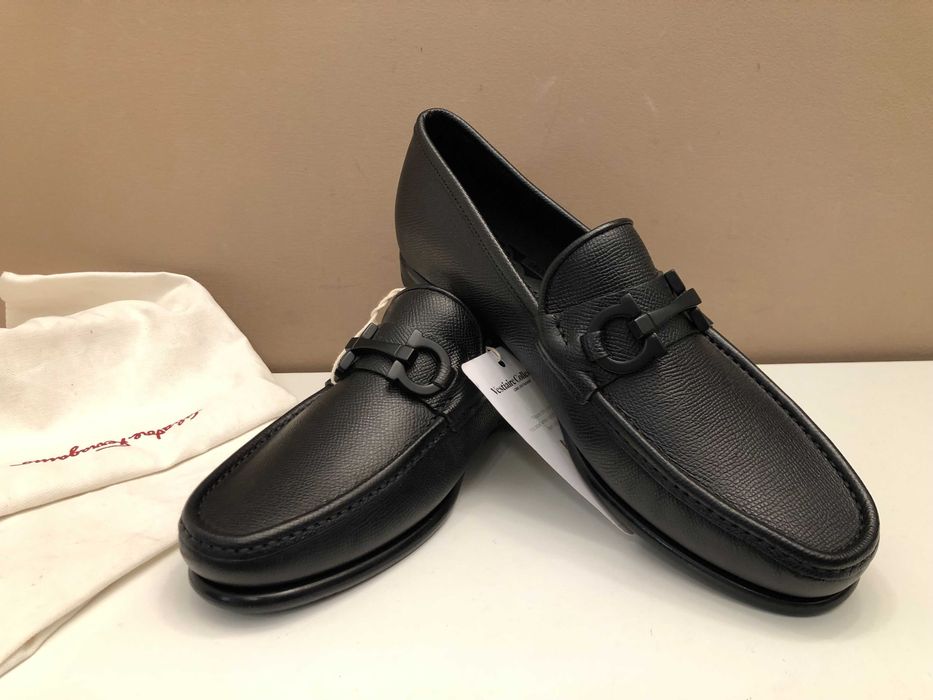 Salvatore Ferragamo pantofi barbatesti 40-40,5  retail 690 euro