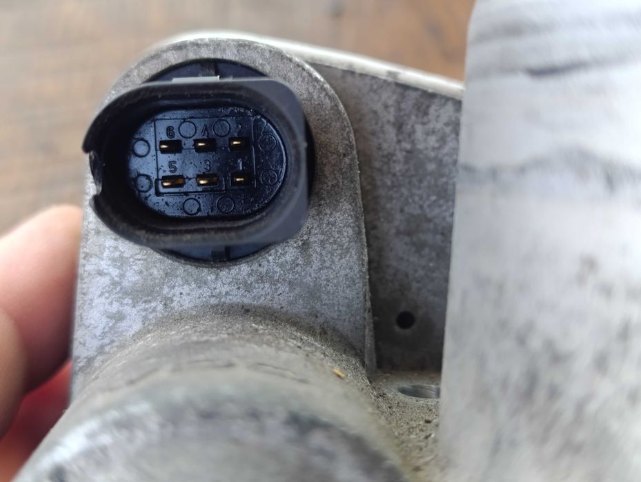 Дроселова клапа, дросел 1,6 FSI / VW Touran, golf, - 0361330__Q