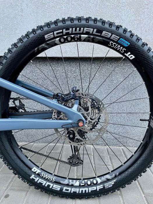 Santa Cruz Heckler M size