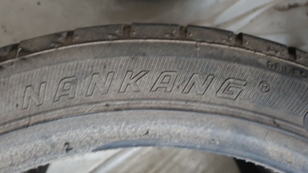 Гуми 215 45 18 нанканг