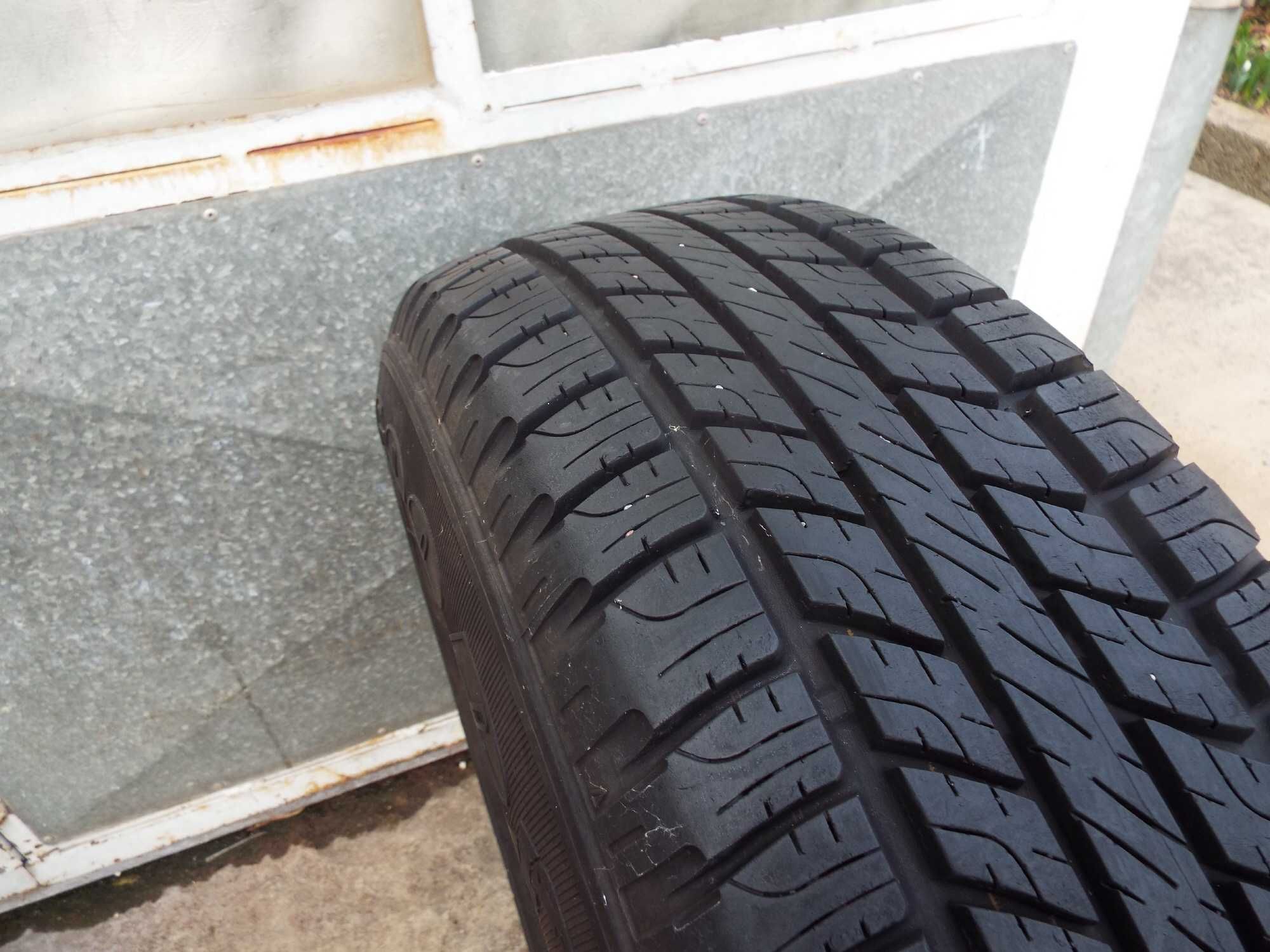 vand o singura anvelopa 215/75/16 goodyear wrangler hp pret 200ron