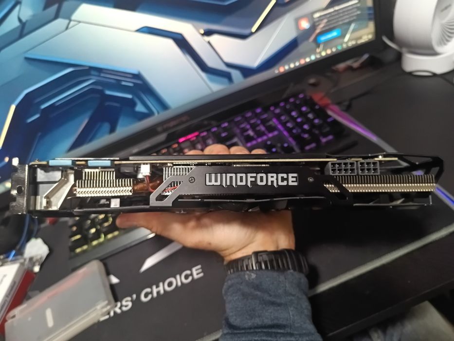 Placa video windforce GTX 970 4gb