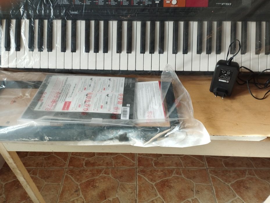 Синтезатор и гитара