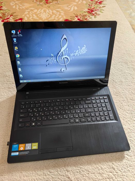 *  Ноутбук Lenovo  *