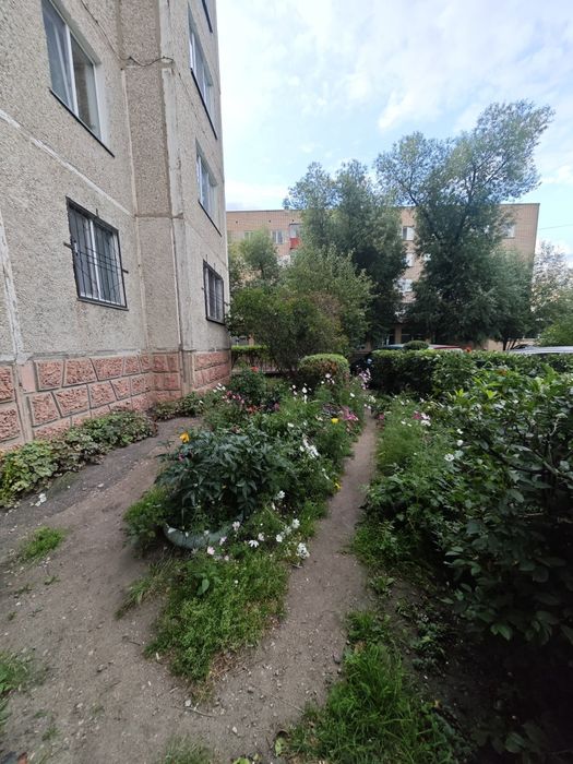 Продам 1 комн миниквартиру. 20 мкр.