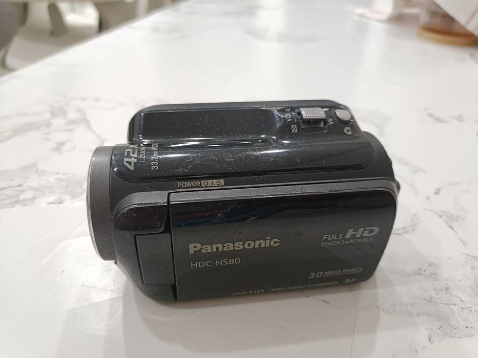 Продам видеокамеру Panasonic