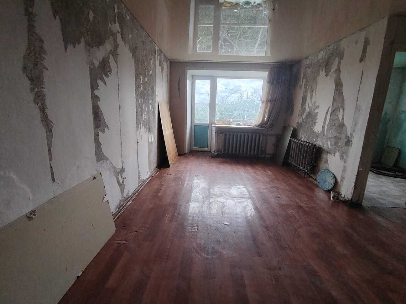 Продаю 1 комн. в ЦЕНТРЕ. 2 мкр по пр.Республики