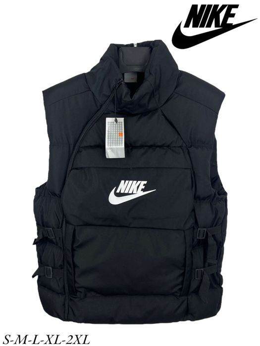 Елек на Nike висок най висок клас