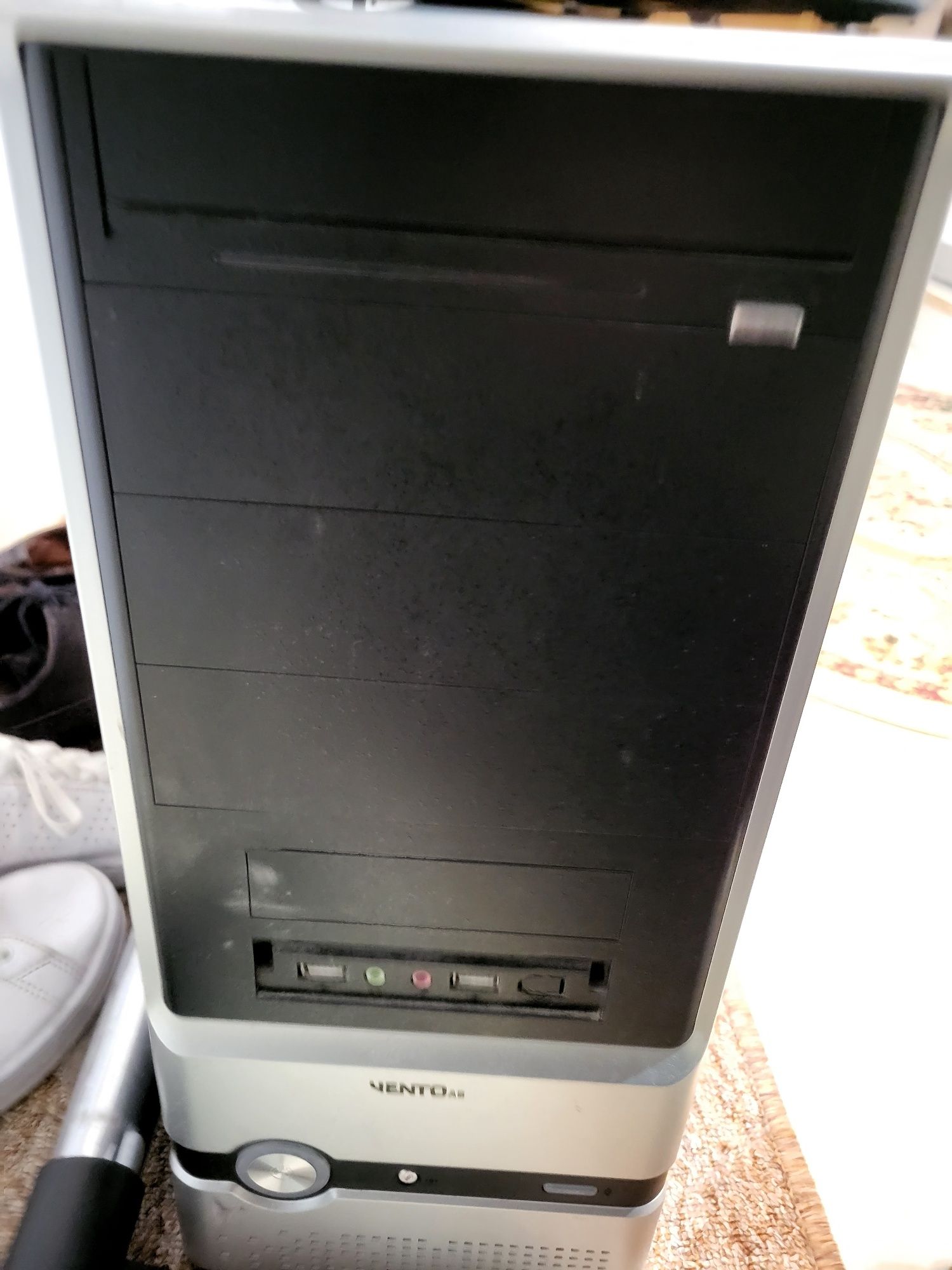 Calculator Pentium 2 functional , pentru piese
