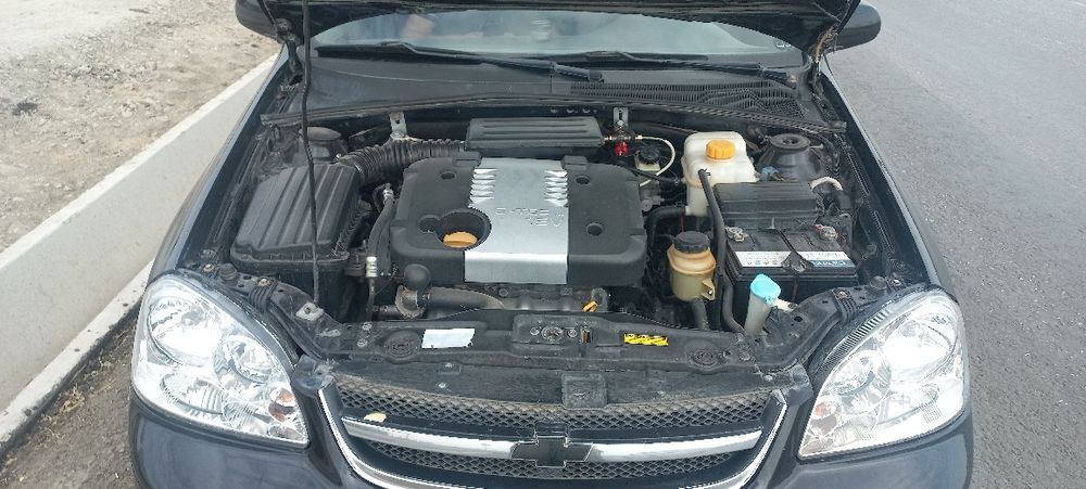 Lasetti 2012 kraska 2 detal 4 pzkalena Metan 4 yumshoq balon 4 yangi .