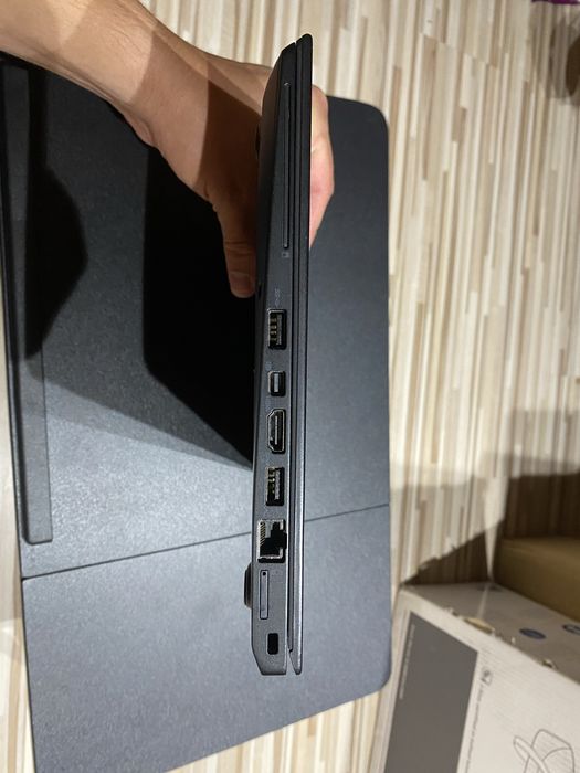 Laptop Lenovo ThinkPad T460S i7-6600U / 930M / 8GB RAM / 128GB/ Win 10