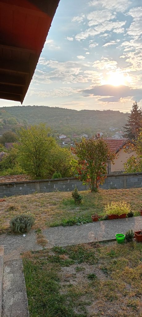 Продава се Къща в с. Средногорово, Област Стара Загора - 120 кв.м за 1143 €/кв.м - Снимка #10