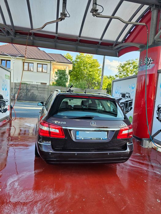 Mercedes-Benz E-Class W212 E220 CDI Avantgarde Combi – 172 CP, Automat