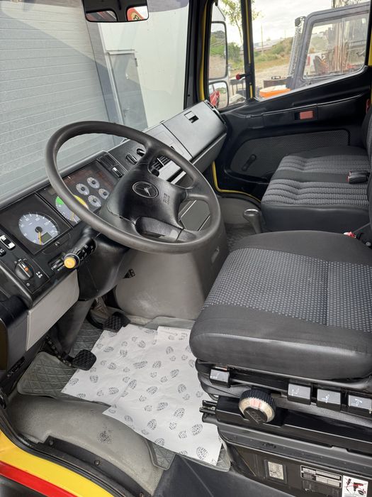 Mercedes Vario 815 basculabil trilateral, macara !