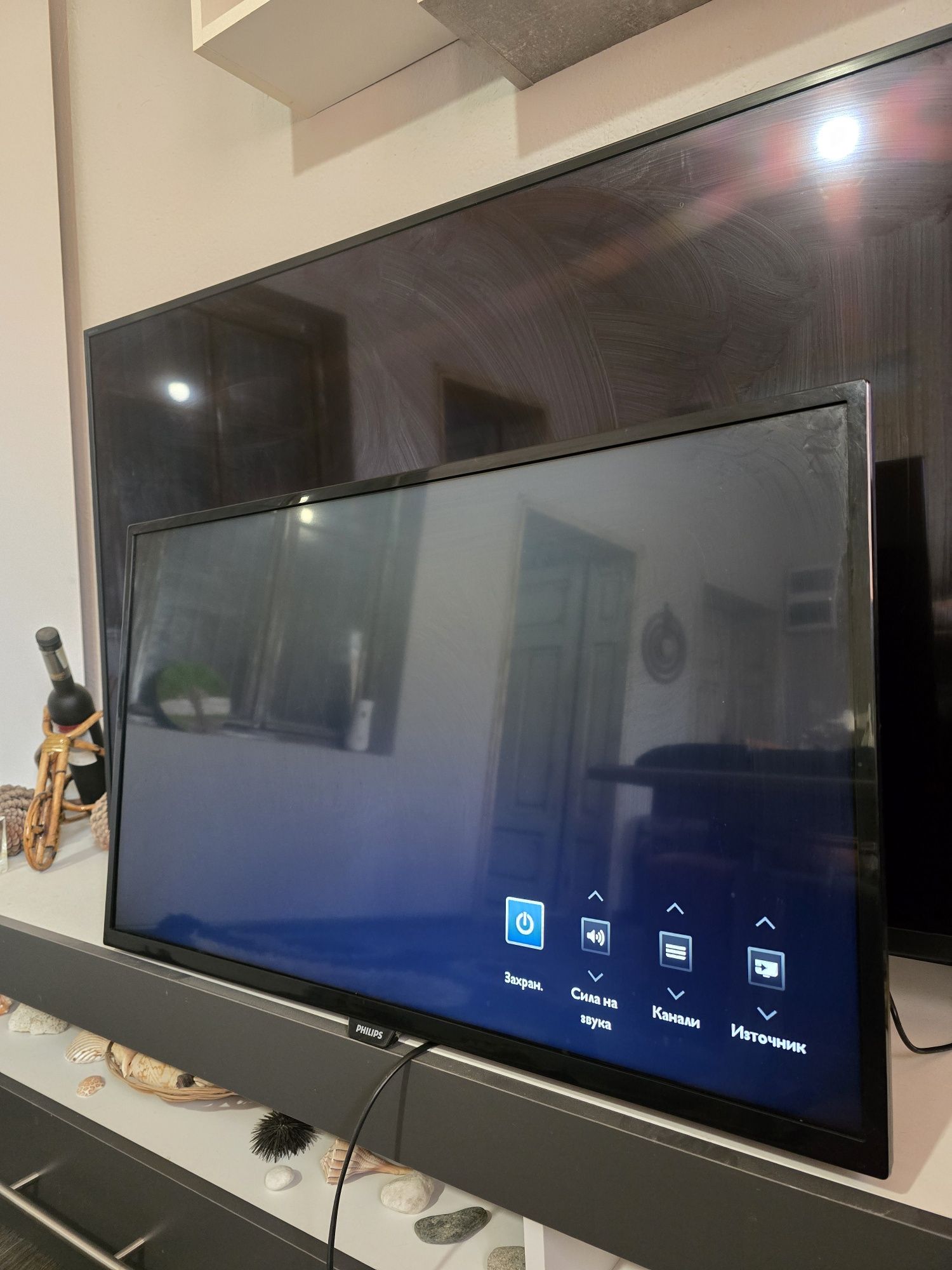 3 бр. Телевизори(philips-2; samsung-1)