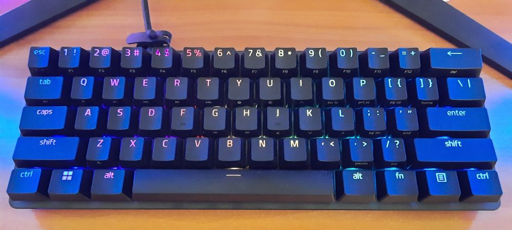 Tastatură Razer Huntsman Mini (Red Switch) – Ca Nouă!