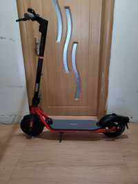 Електрическа тротинетка Segway - Ninebot KickScooter