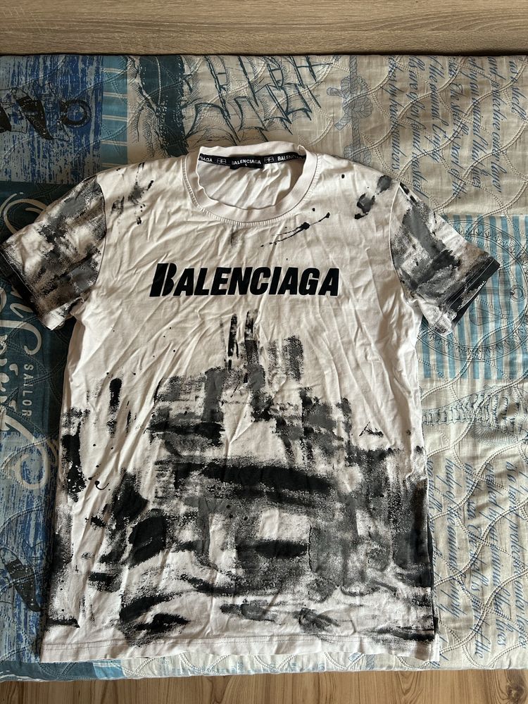Тениска balenciaga