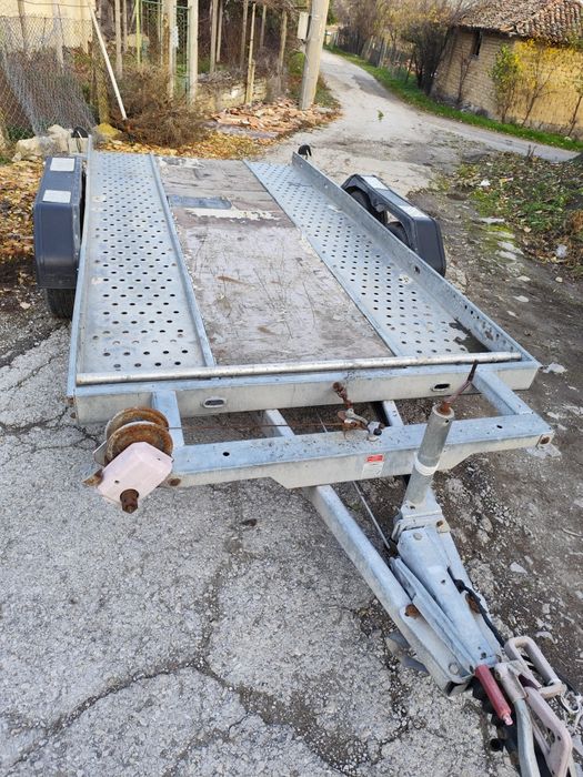 Ремарке платформа Humbaur