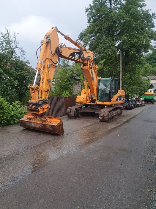 Excavator inchiriez