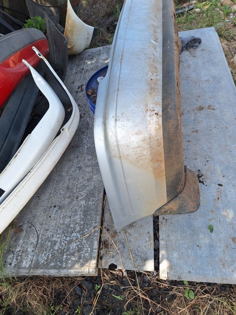 Задна броня за Mazda 323 89-01