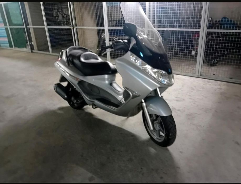 Piaggio X8 200 cmc