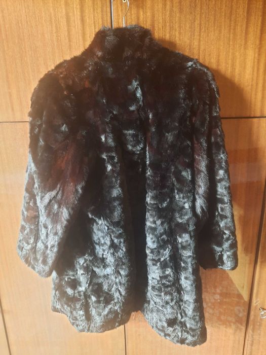 Дамско кожено палто от визон