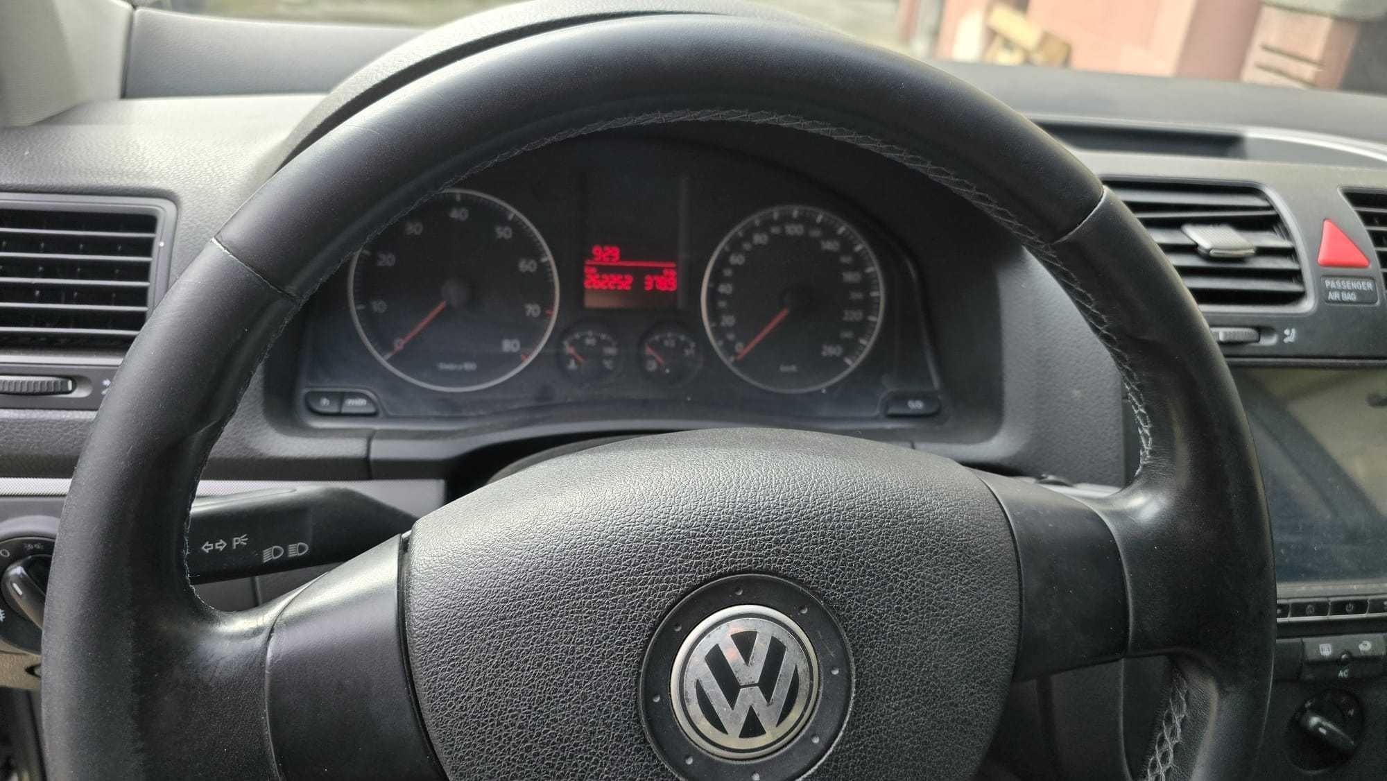 Volkswagen Golf 5 1.6 benzina + gpl