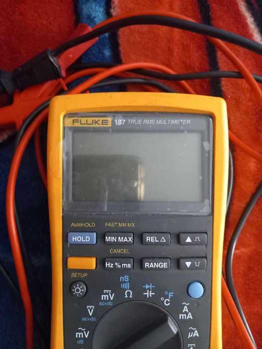 Multimetru fluke187