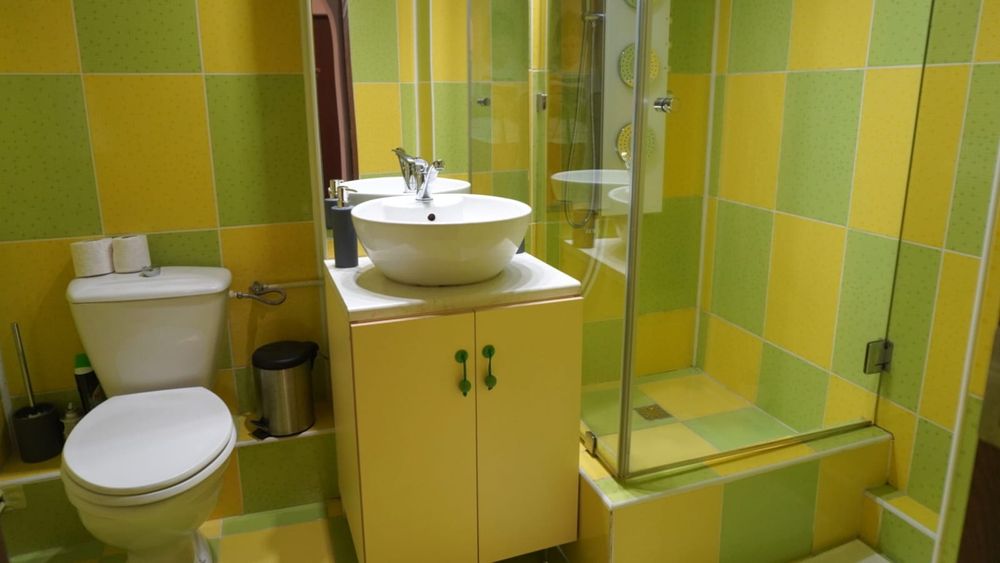 Închiriez apartament 2 camere decomandate zona Manastur pod Calvaria