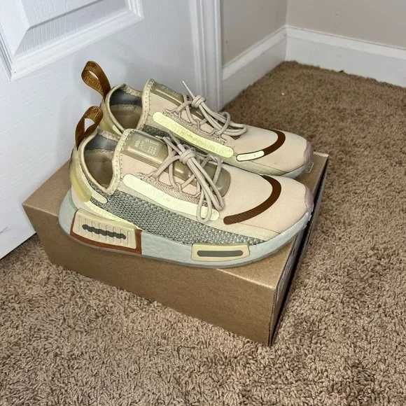 Оригинални маратонки * ADIDAS NMD SPECTOO * BOOST * 2 цвята