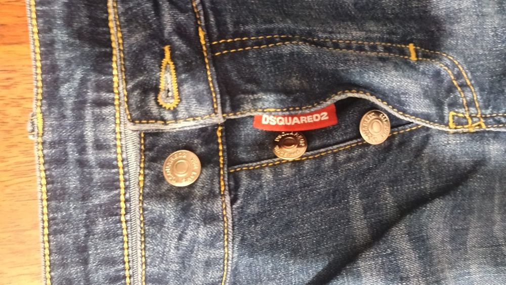 Blugi dsquared2.