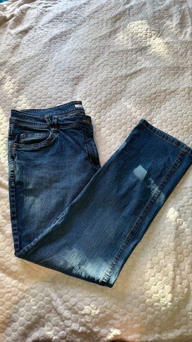 Blugi Yessica mărimea 52 – albastri