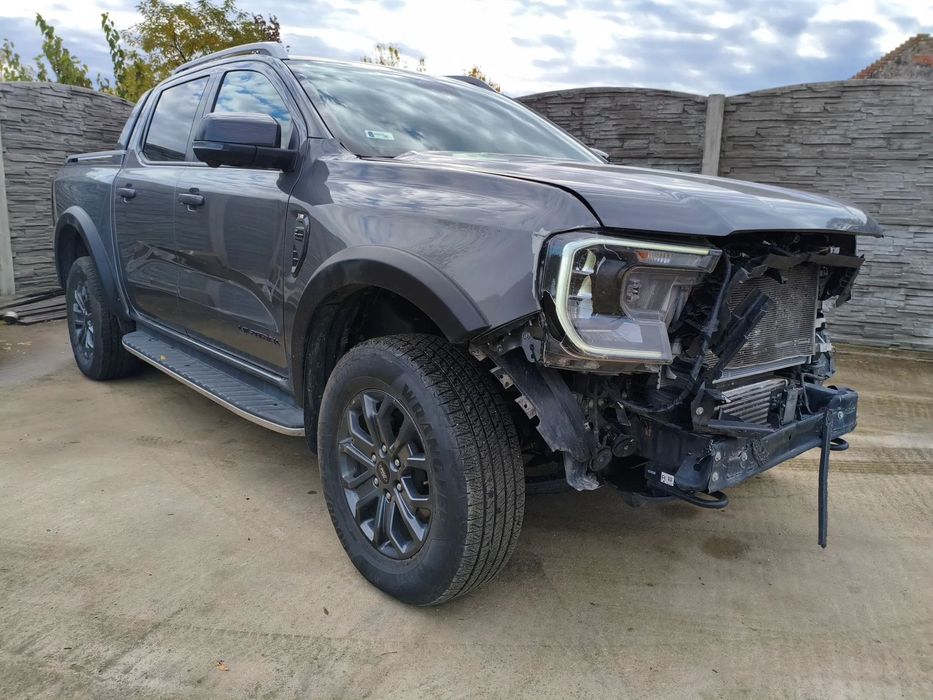 Ford Ranger Noul Model Wildtrack biturbo automat 11.2023 58.000 km avariat