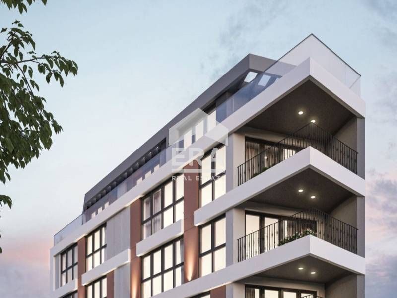 Тристаен южен апартамент за продажба, с голяма дневна , в новострояща