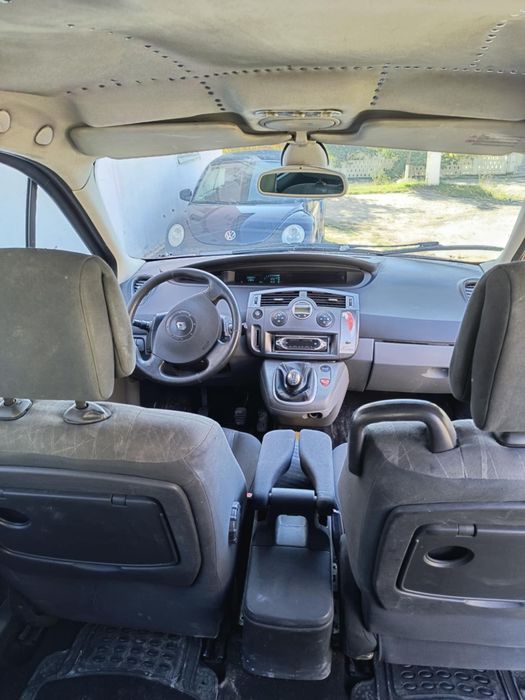 Vând Renault scenic