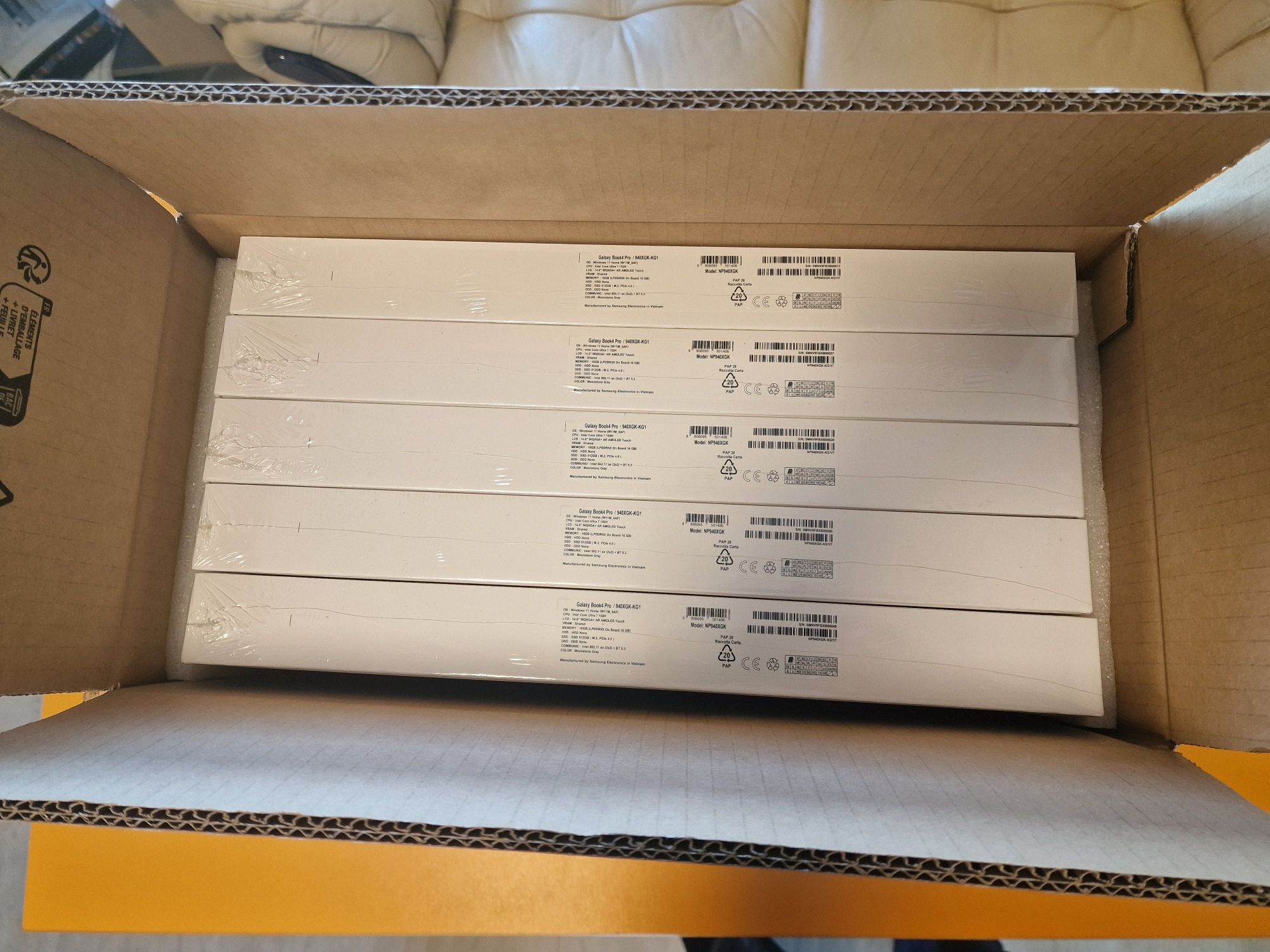 Samsung Galaxy Book4 Pro Intel Ultra 7, 16GB RAM 512GB touch sigilat