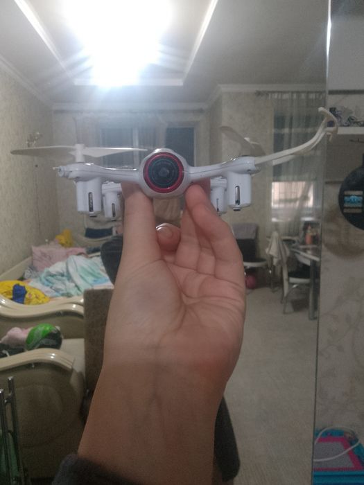 Дрон новый с камерой hd