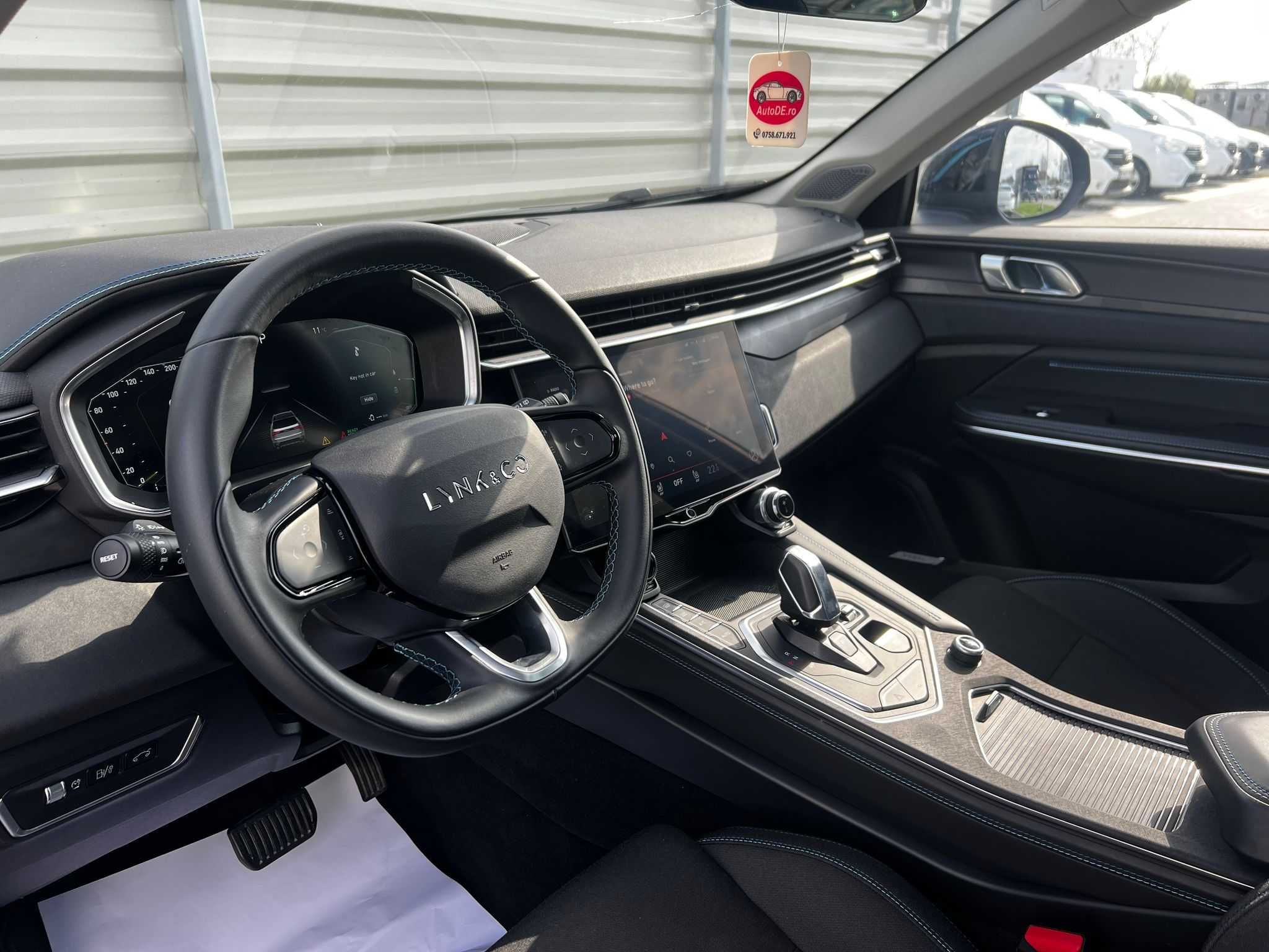 Inchiriere SUV Premium - Link&co 2022 Hybrid -Uber/Bolt/Blackcab