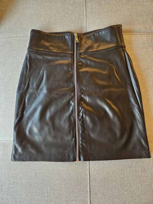 Кожена пола с цип