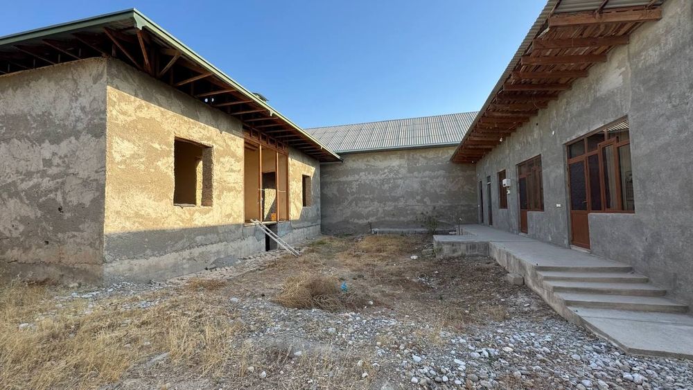 Китоб шахри Хамид Олимжон Махалласи Беруний кучаси 321 уй сотилади